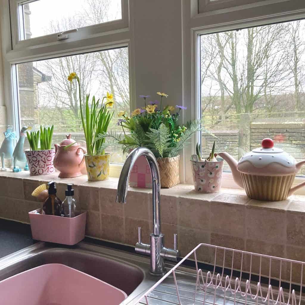 window_treatment_ideas_for_kitchen_window_over_sink_7