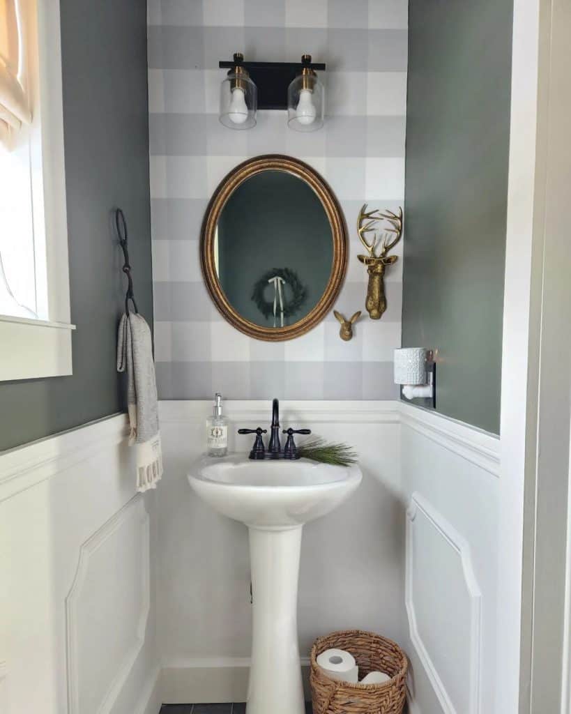 Cozy_Bathroom_with_White_Pedestal_Sink_a_