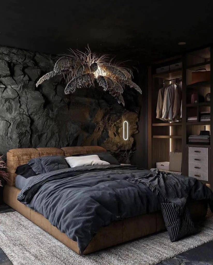 Extraordinary_Black_Bedroom_with_a_Strik_