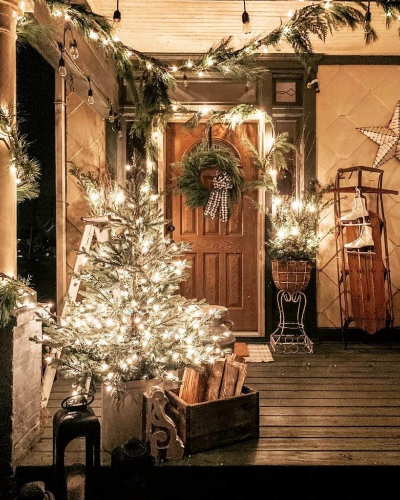 Festive_Front_Porch_with_Sparkling_Light_