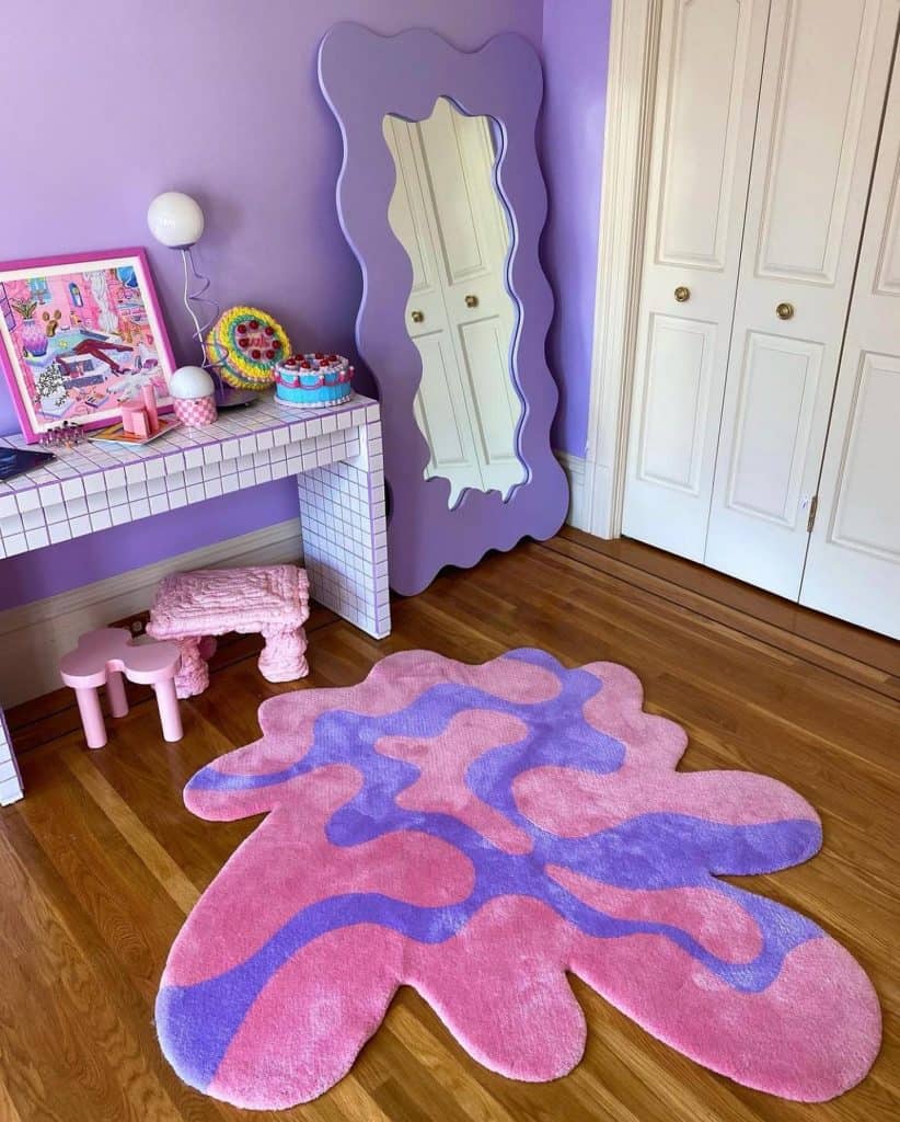 Playful_Pink_and_Purple_Bedroom_with_Uni_1