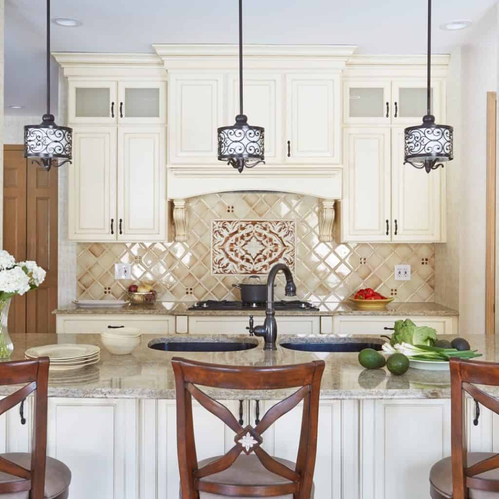 best_backsplash_for_busy_granite_countertops_1