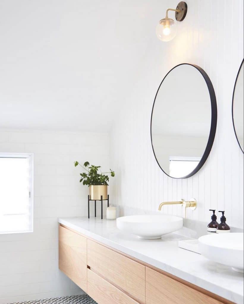 brushed_nickel_bathroom_lighting_ideas_over_mirror_