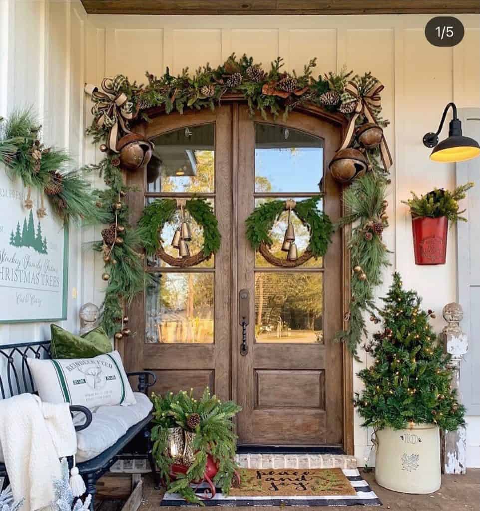 christmas_wreaths_for_front_door_