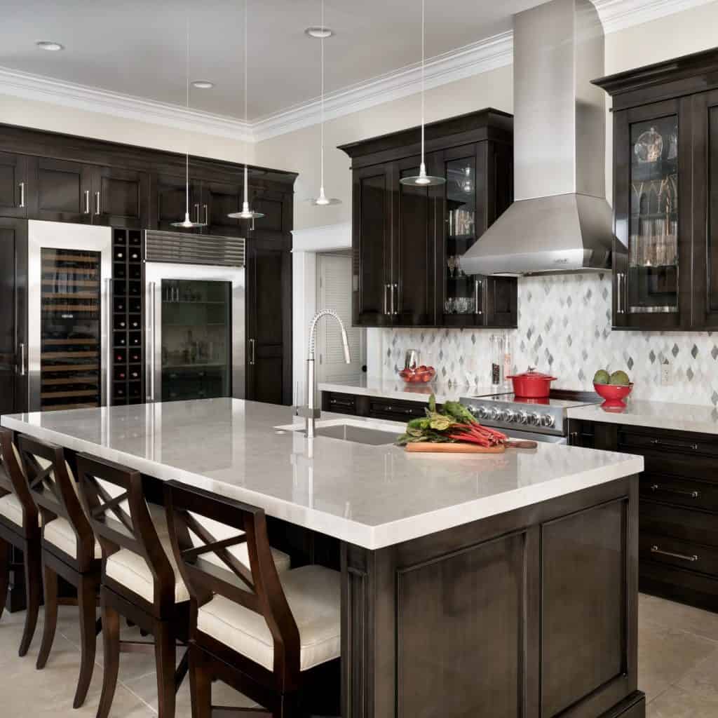 kitchen_backsplash_ideas_for_dark_cabinets_and_light_countertops_