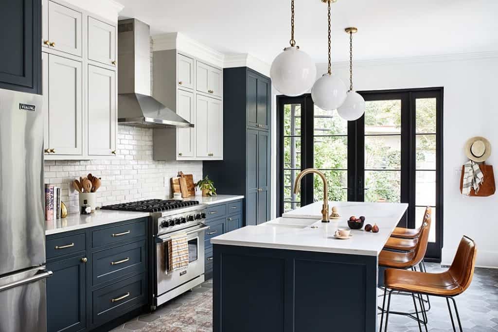 kitchen_backsplash_ideas_for_dark_cabinets_and_light_countertops_