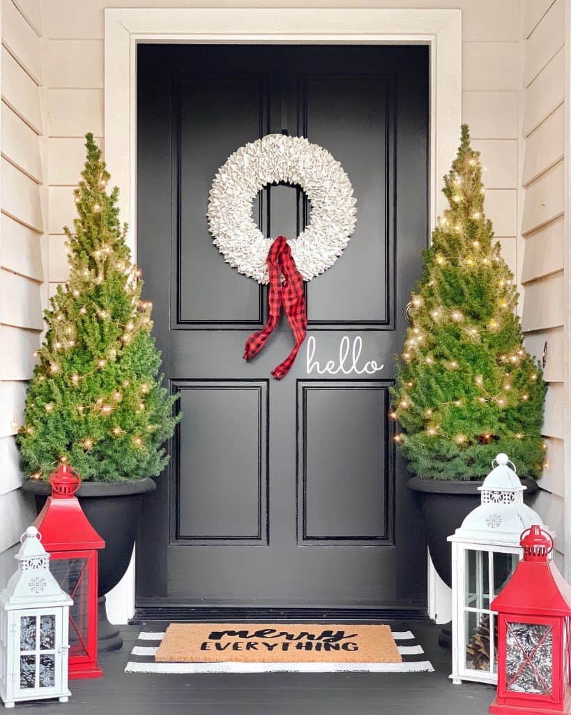 outdoor_christmas_wreath_