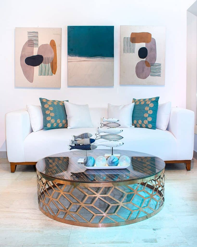 A_Coffee_Table_With_a_Vase_on_It_in_Fron_7
