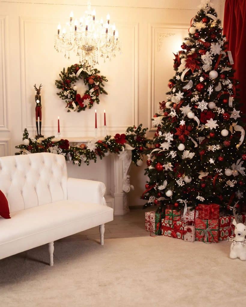 A_Festive_Living_Room_with_a_White_Couch_