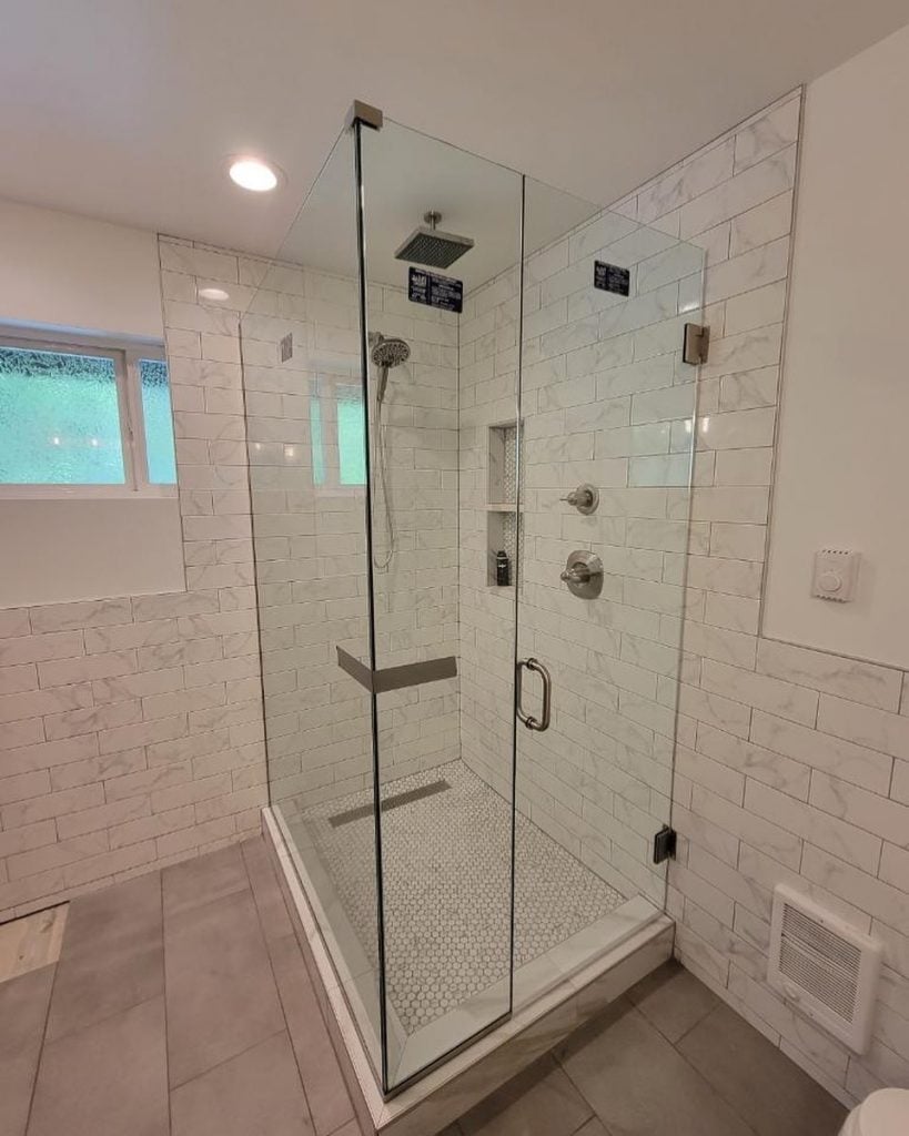 A_Walk-In_Shower_with_a_Sleek_Glass_Door_7