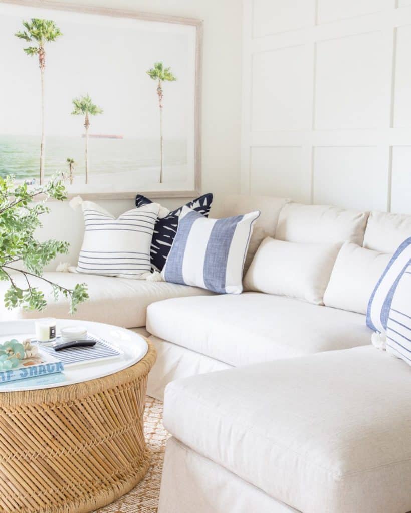 Coastal_Chic_Living_Room_with_Blue_and_W_2