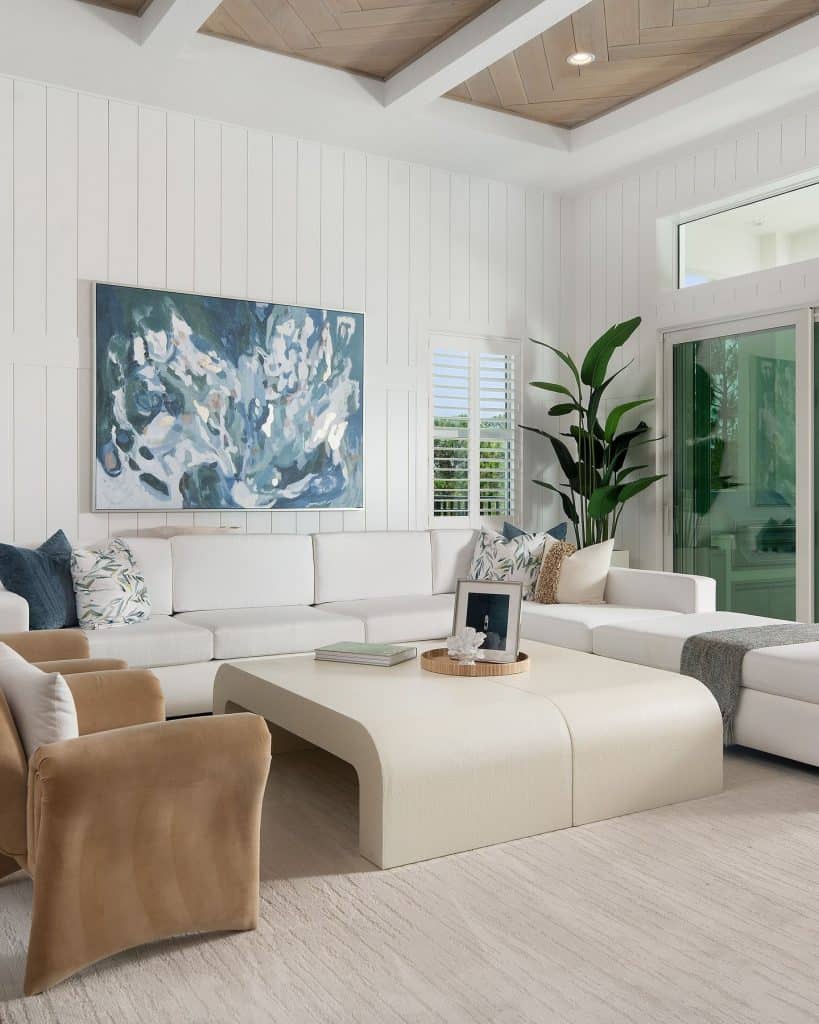 Coastal_Living_Room_with_White_Furniture_2