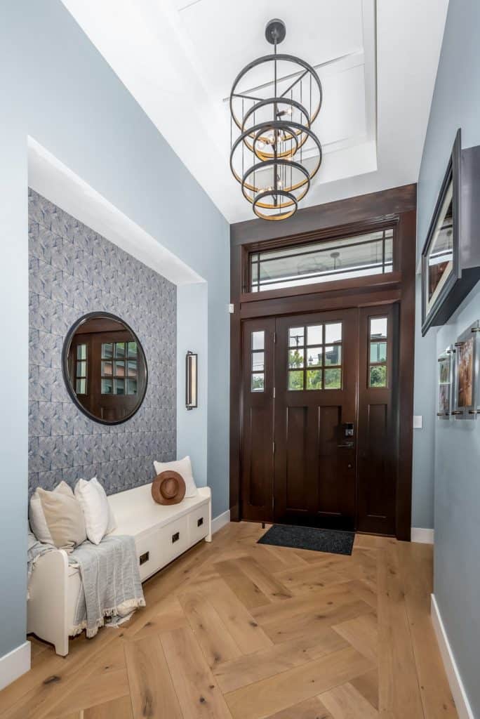 Elegant_Entryway_with_Classic_Accents_an_