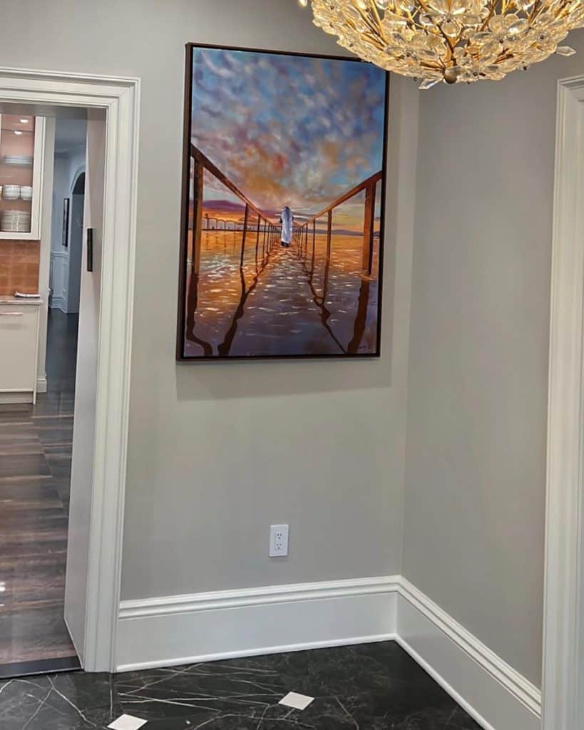 Elegant_Hallway_with_Art_and_a_Statement_