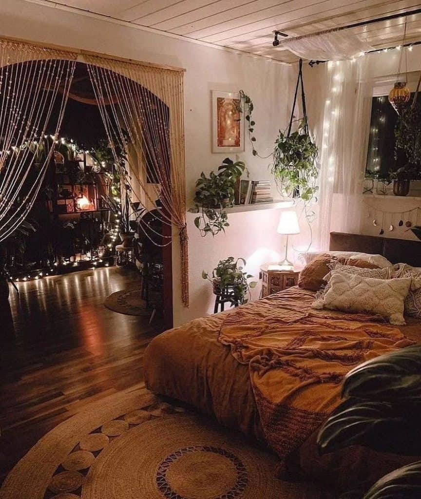 String_Light_Idea_for_Bedroom_Captivati_