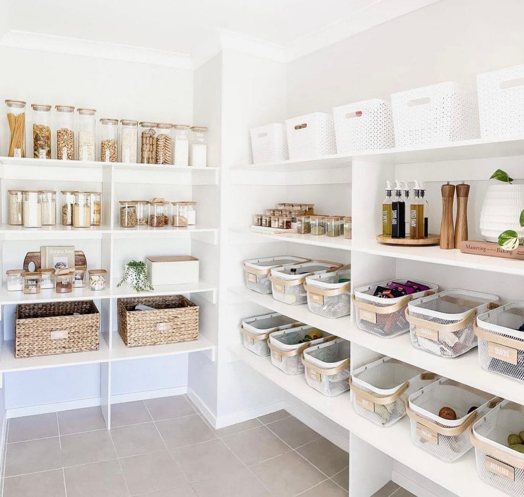 Stylish_Pantry_Shelving_Ideas_for_a_Well_