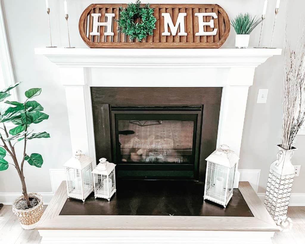 Warm_and_Inviting_Fireplace_Decor_Ideas_