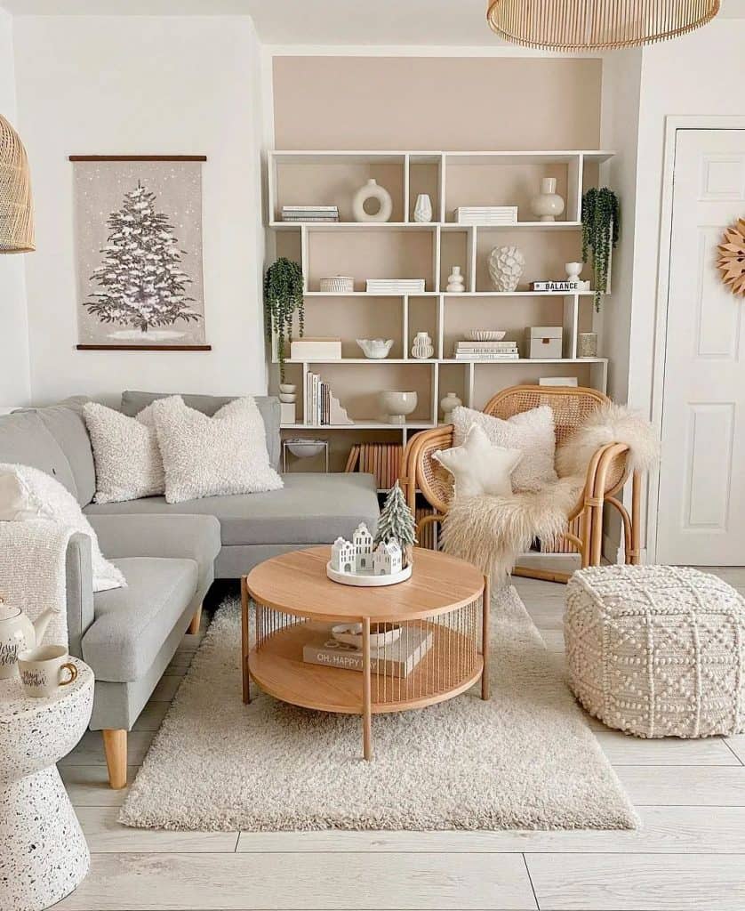 decor_ideas_how_to_decorate_a_round_coffee_table_2