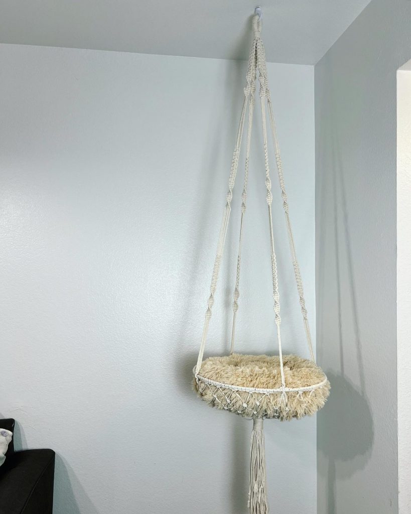 diy_hammock_for_cats_2