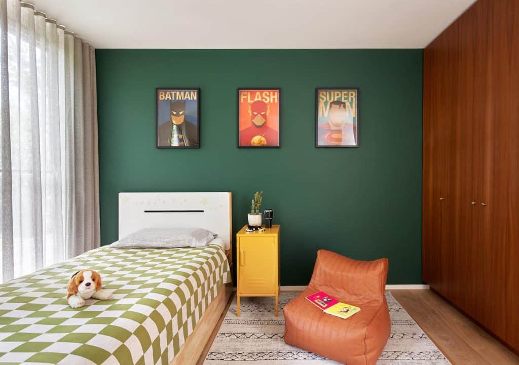 emerald_green_accent_wall_1