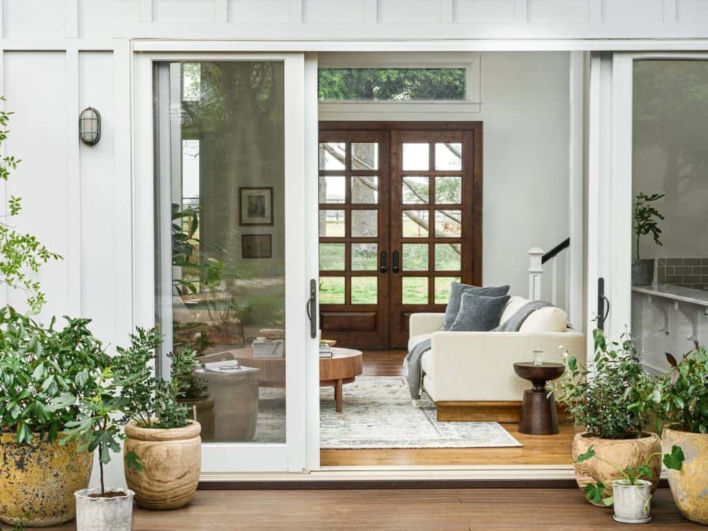 entryway_from_living_room_to_front_door_in_log_cabin