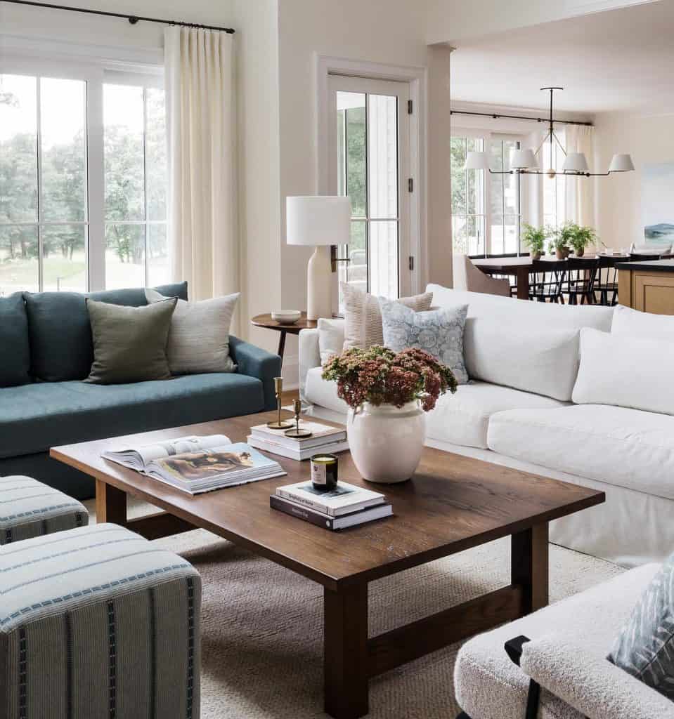 entryway_from_living_room_to_front_door_in_log_cabin_