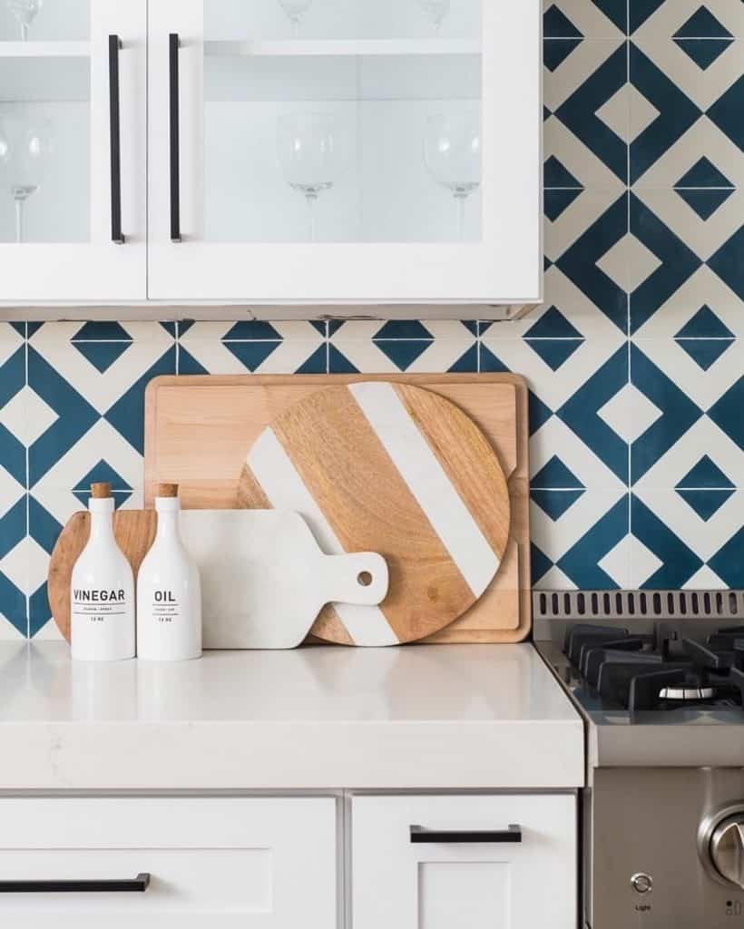 farmhouse_backsplash_kitchen_1