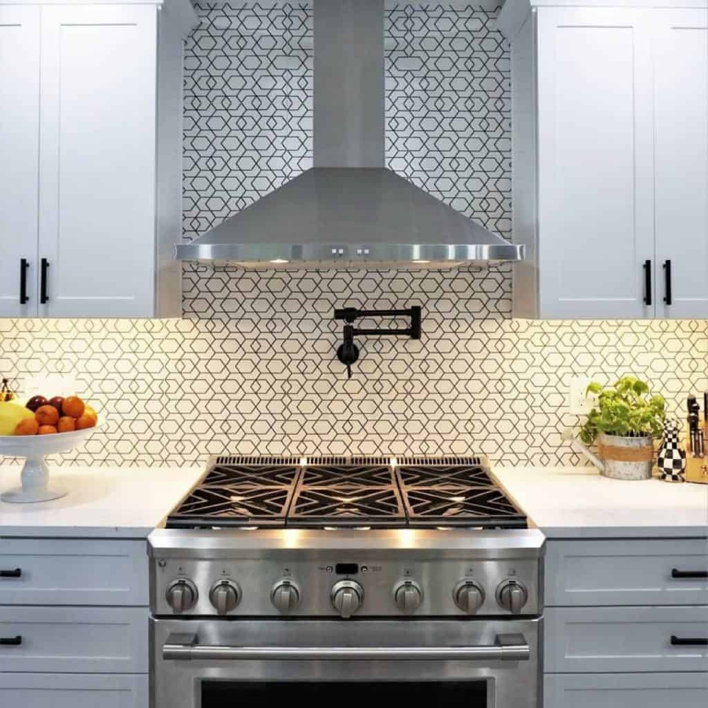 farmhouse_backsplash_kitchen_1