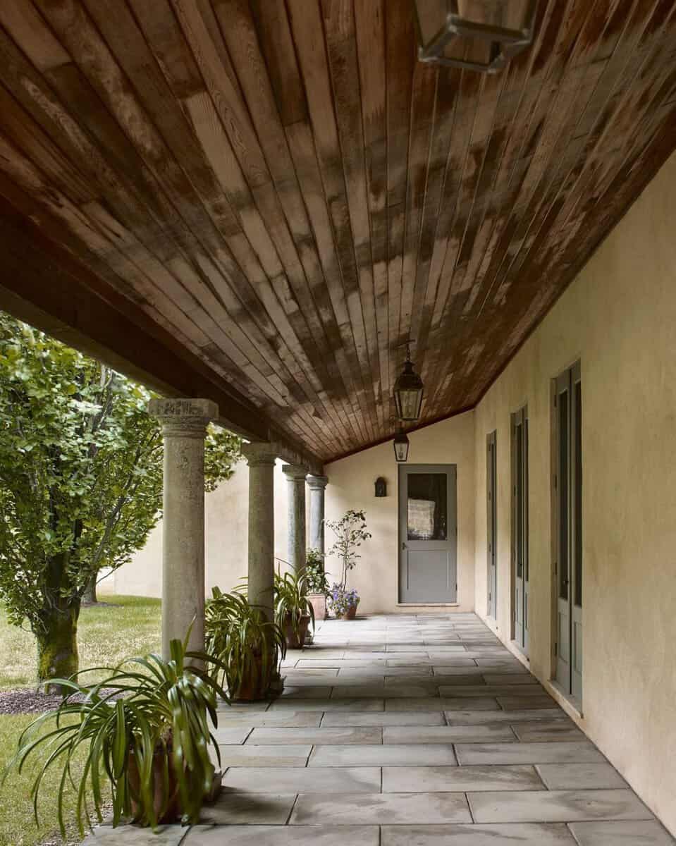 The Majestic Beauty of a Farmhouse Porch Column: 20 Inspirations ...
