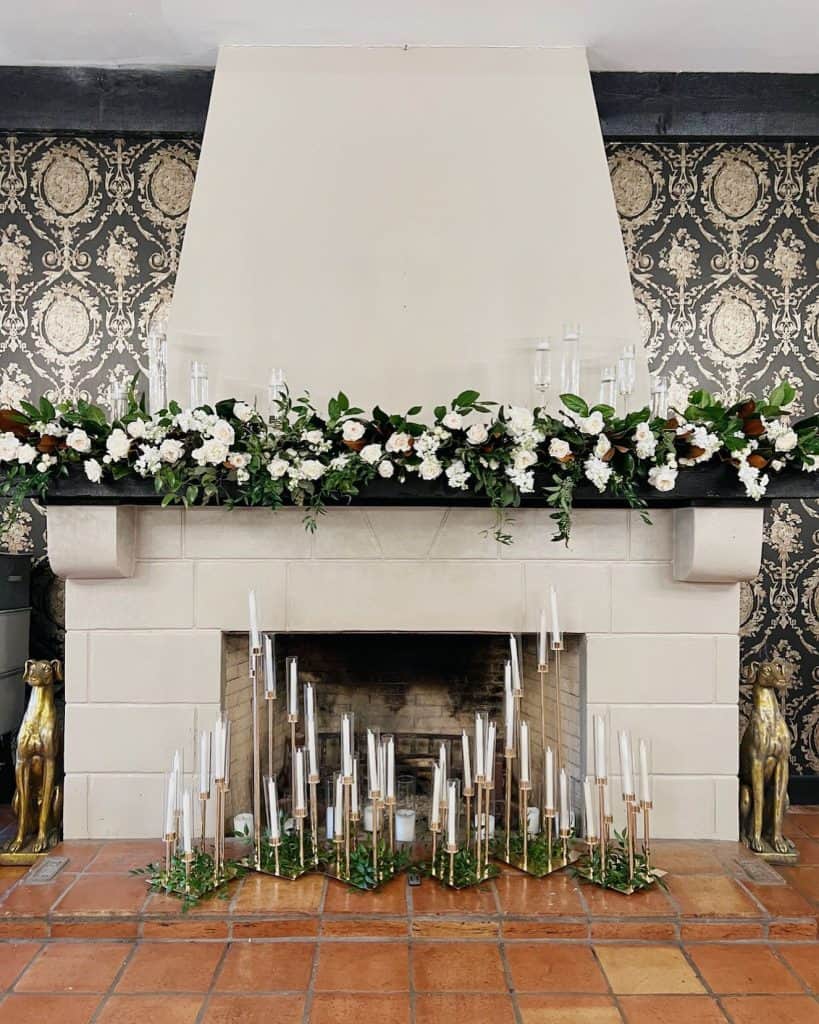 fireplace_hearth_christmas_decorating_ideas_