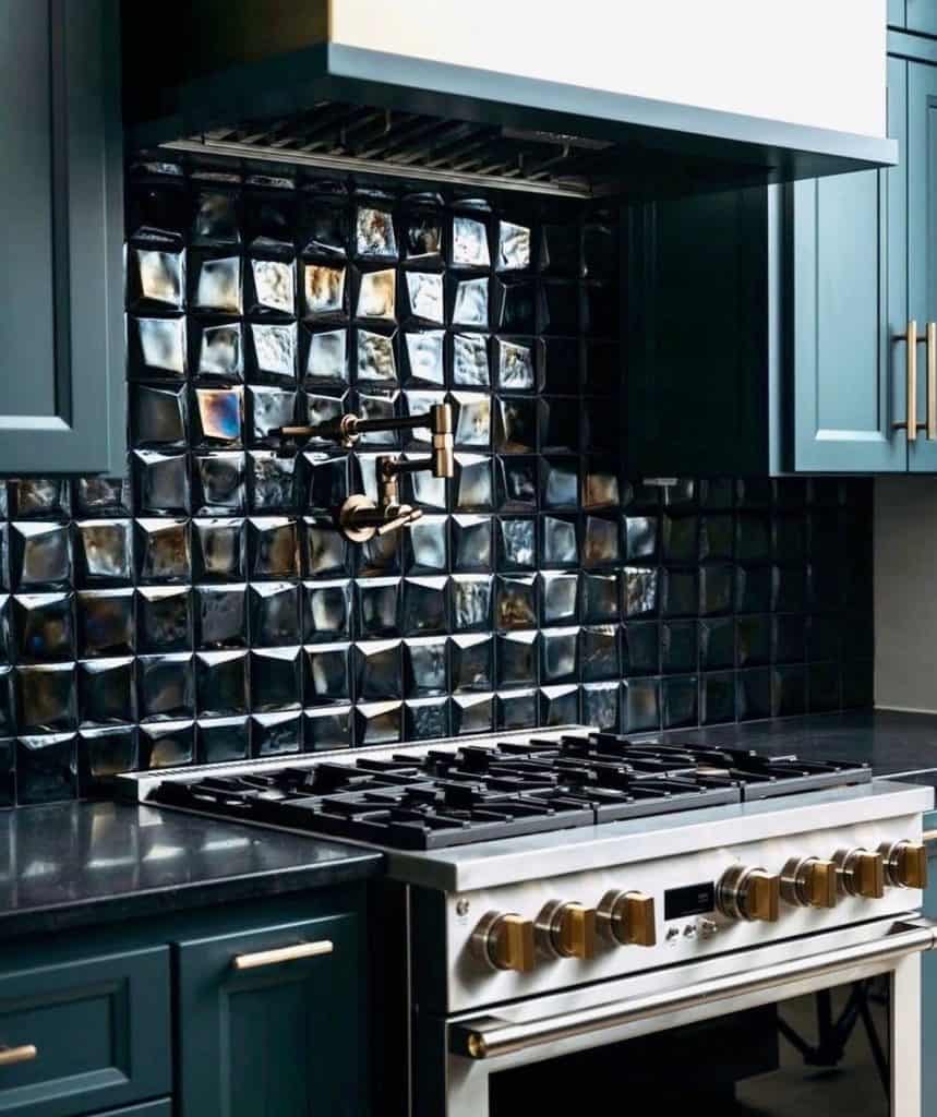 glass_tile_backsplash_1