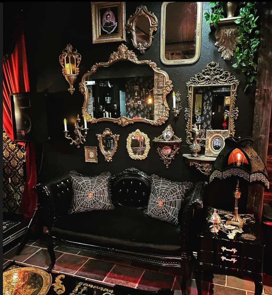 gothic_living_room_ideas_