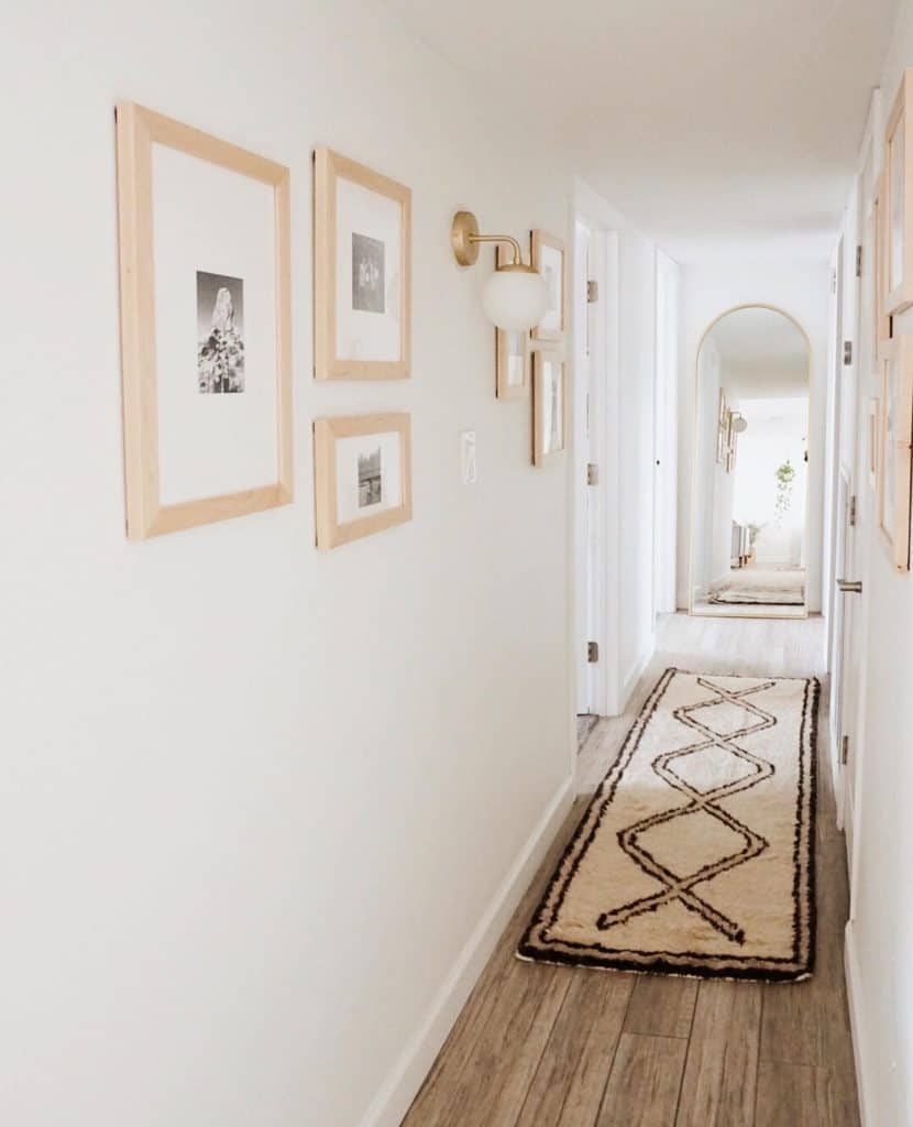 how_to_decorate_a_long_narrow_hallway_4