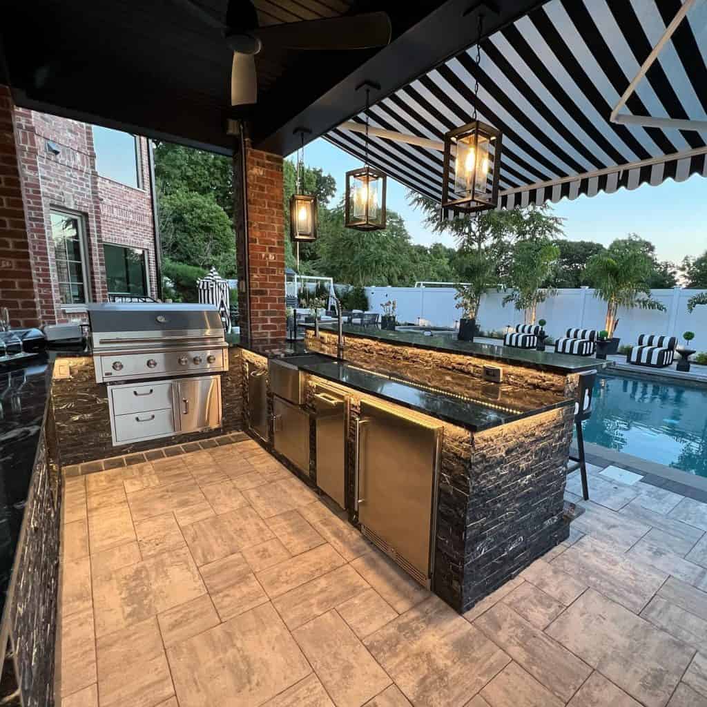 inexpensive_covered_outdoor_kitchen_ideas_4