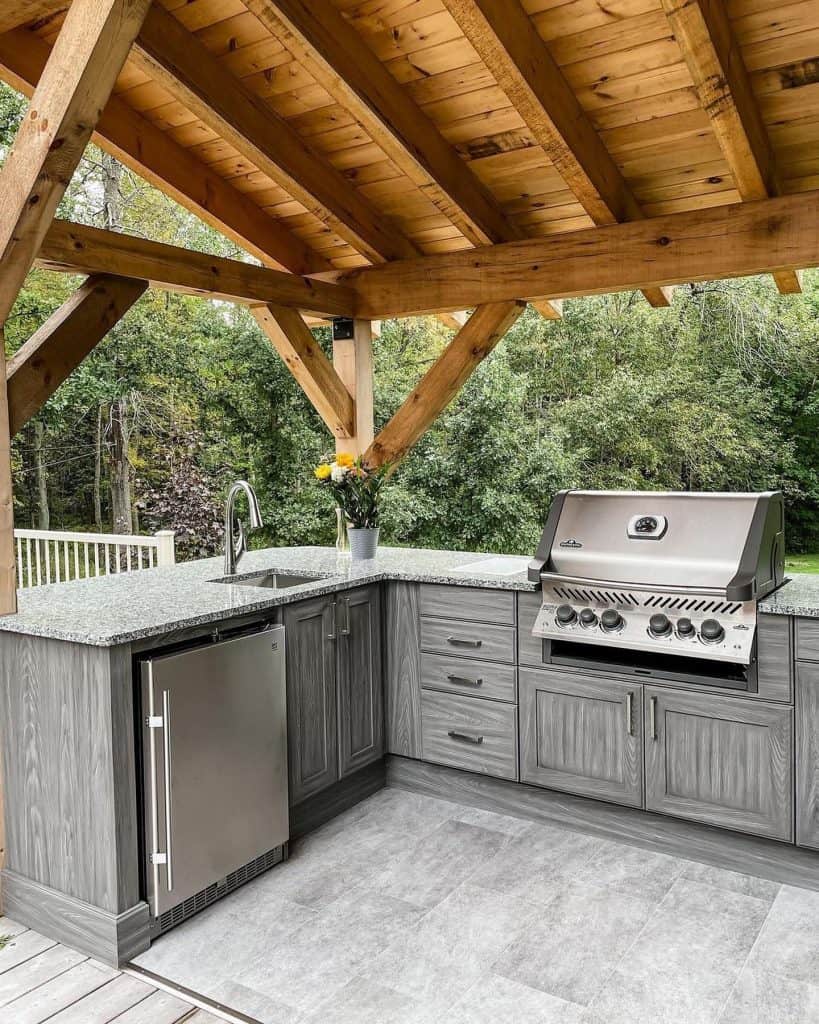 inexpensive_covered_outdoor_kitchen_ideas_4