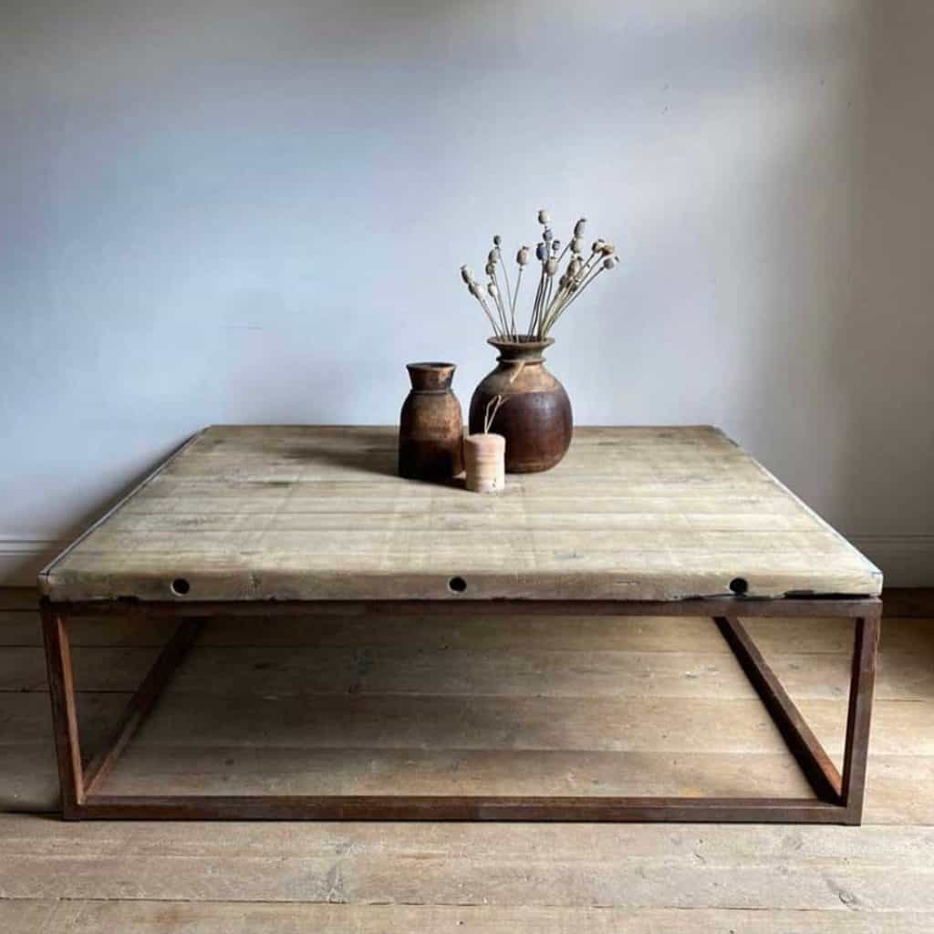 large_square_coffee_table_1