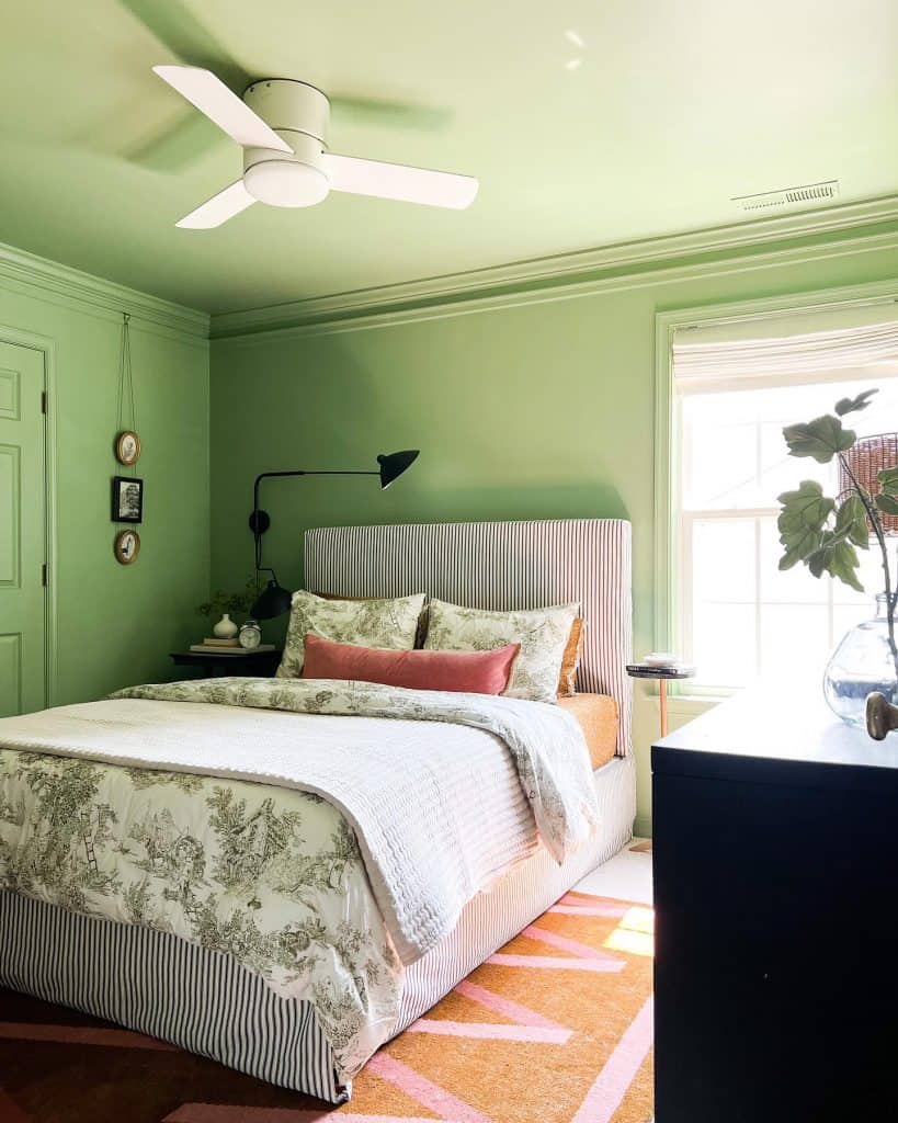 light_green_curtains_for_bedroom_1