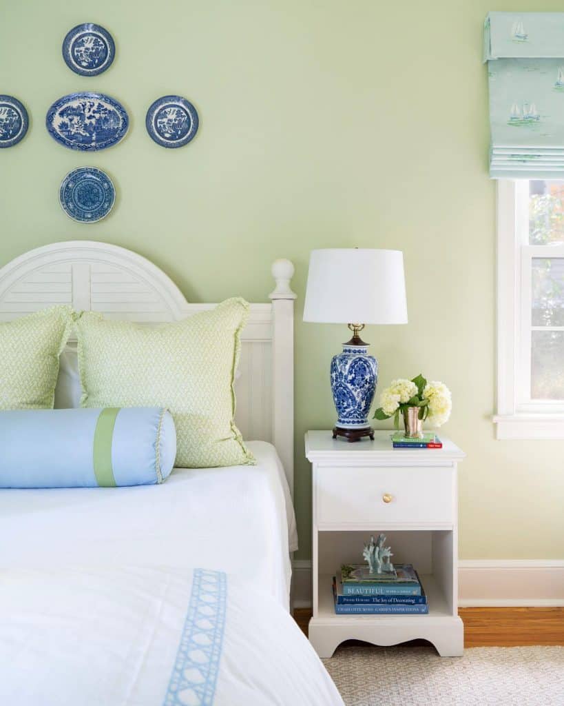 light_green_paint_for_bedroom_1