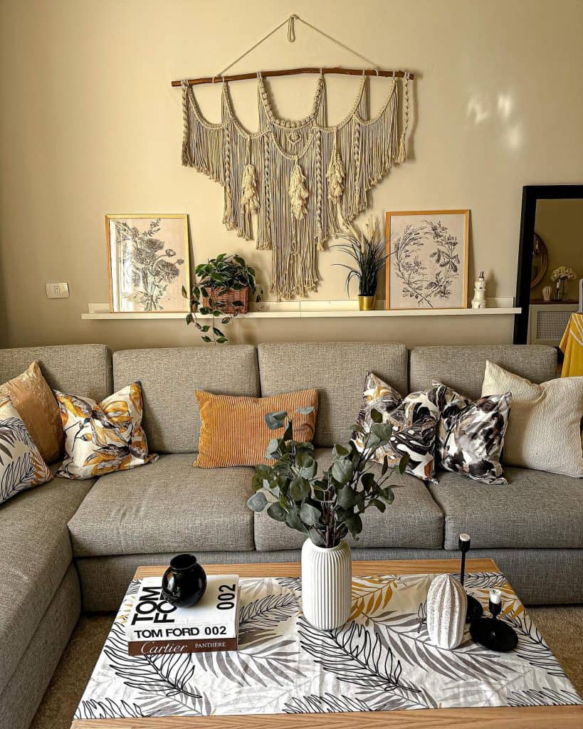 light_grey_couch_living_room_ideas_2