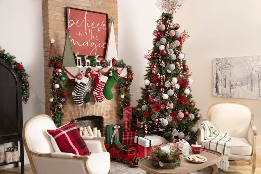 lime_green_and_red_christmas_tree_