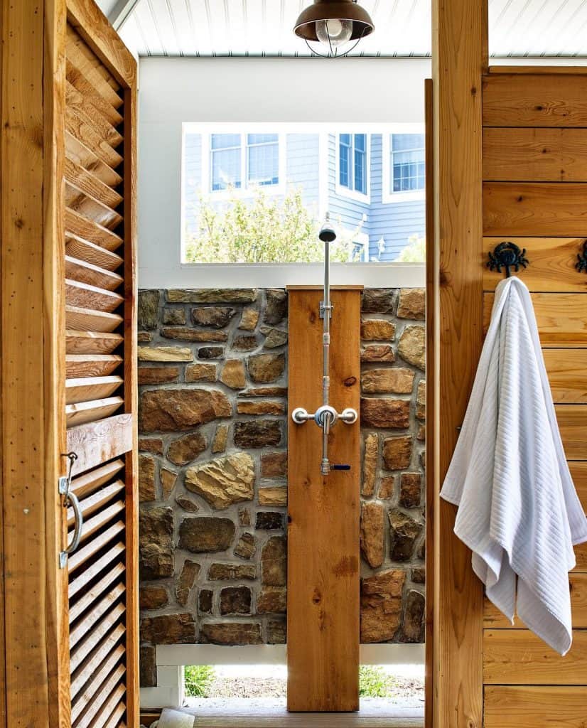 modern_outdoor_shower_ideas_3