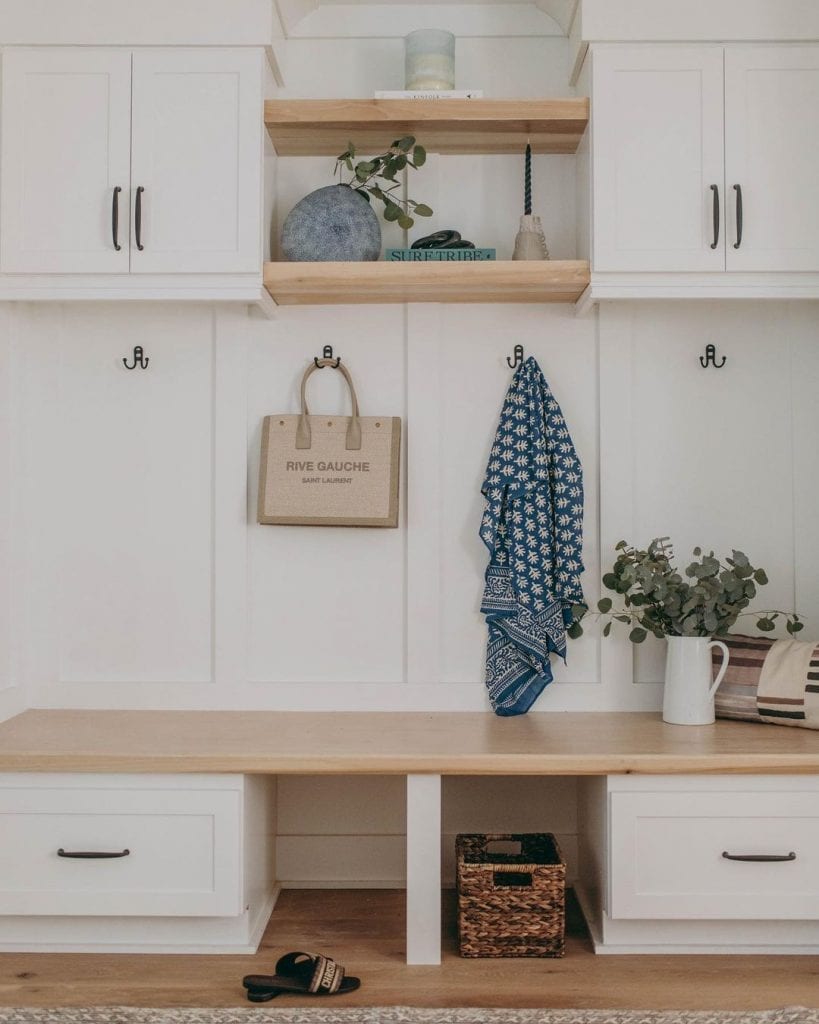 mud_room_bench_with_cubbies_2