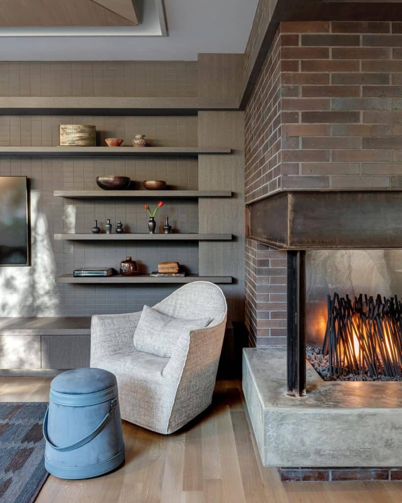 off_center_fireplace_living_room_5