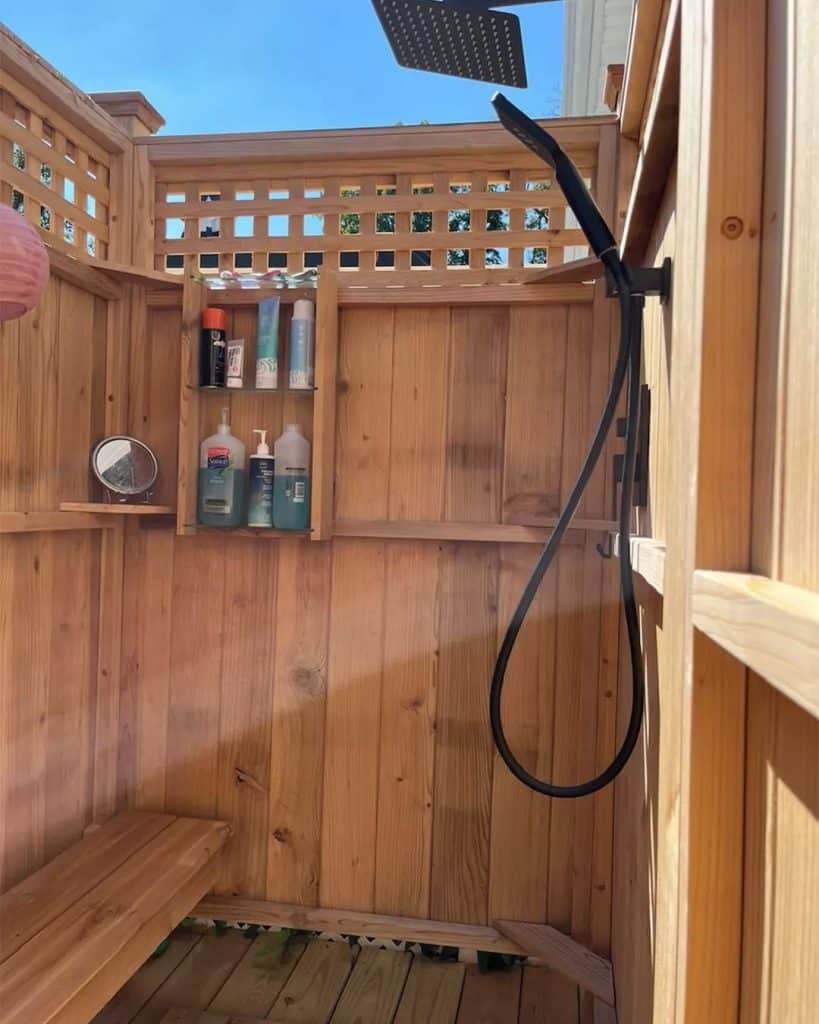 outdoor_shower_enclosure_ideas_3