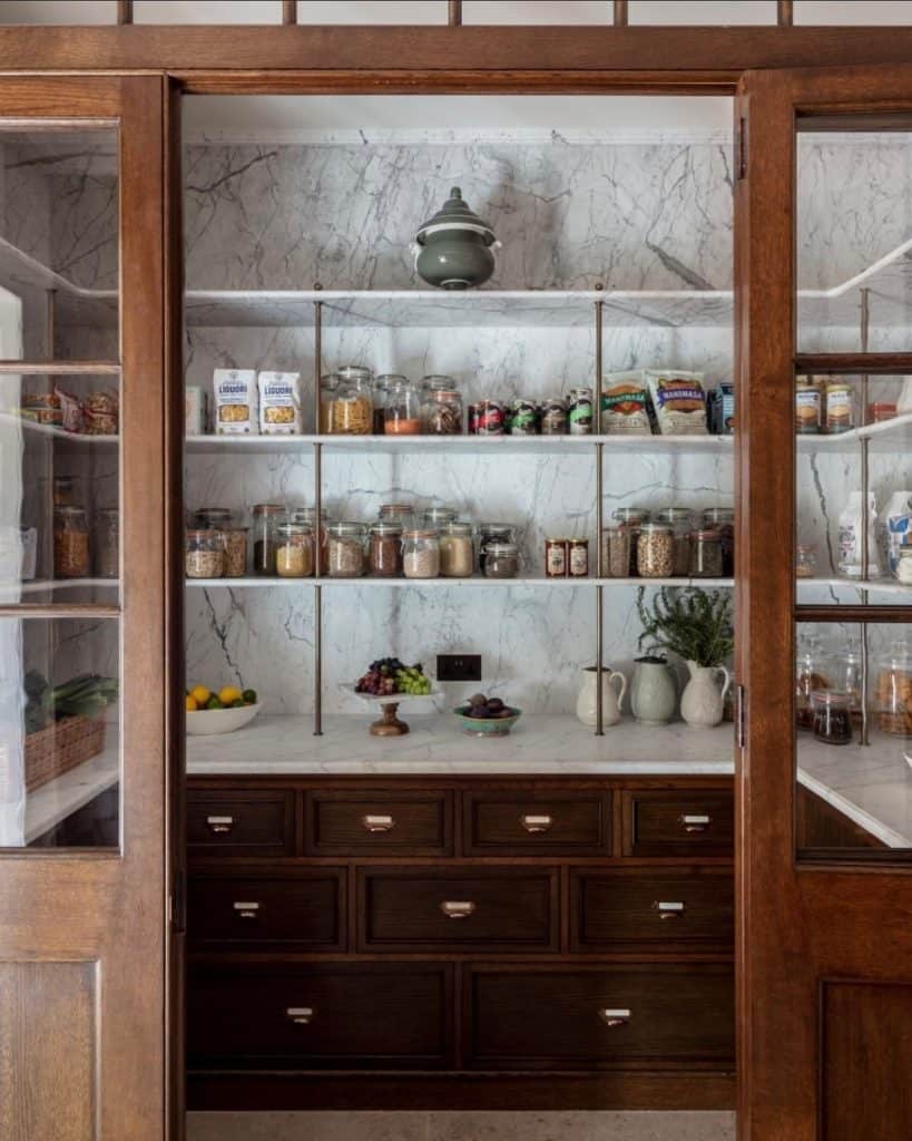 pantry_doors_with_frosted_glass_4