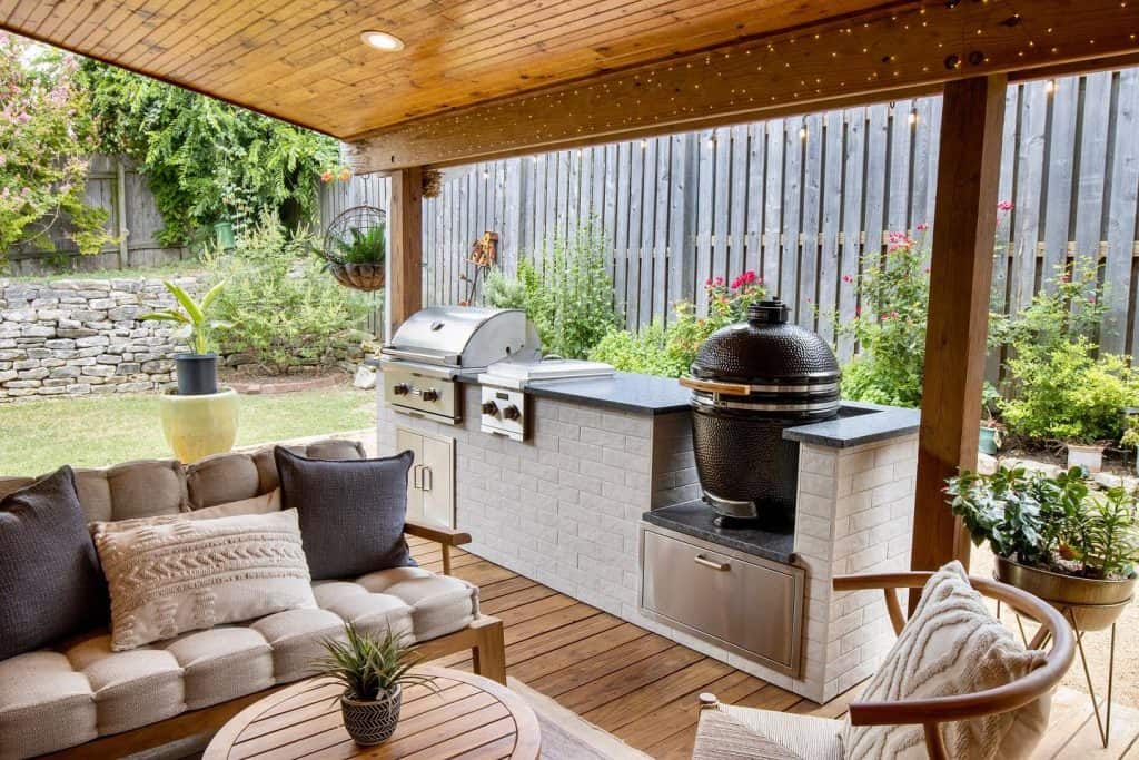 small_outdoor_kitchen_ideas_4