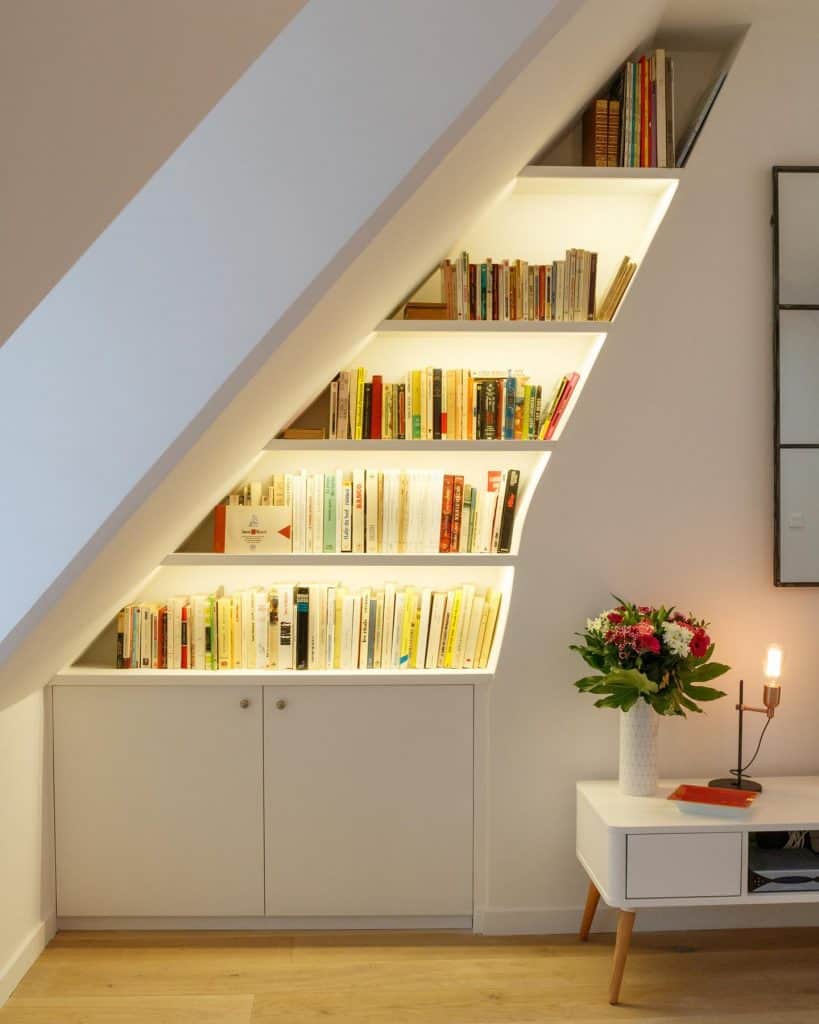 stairway_bookshelf_white_tall_1