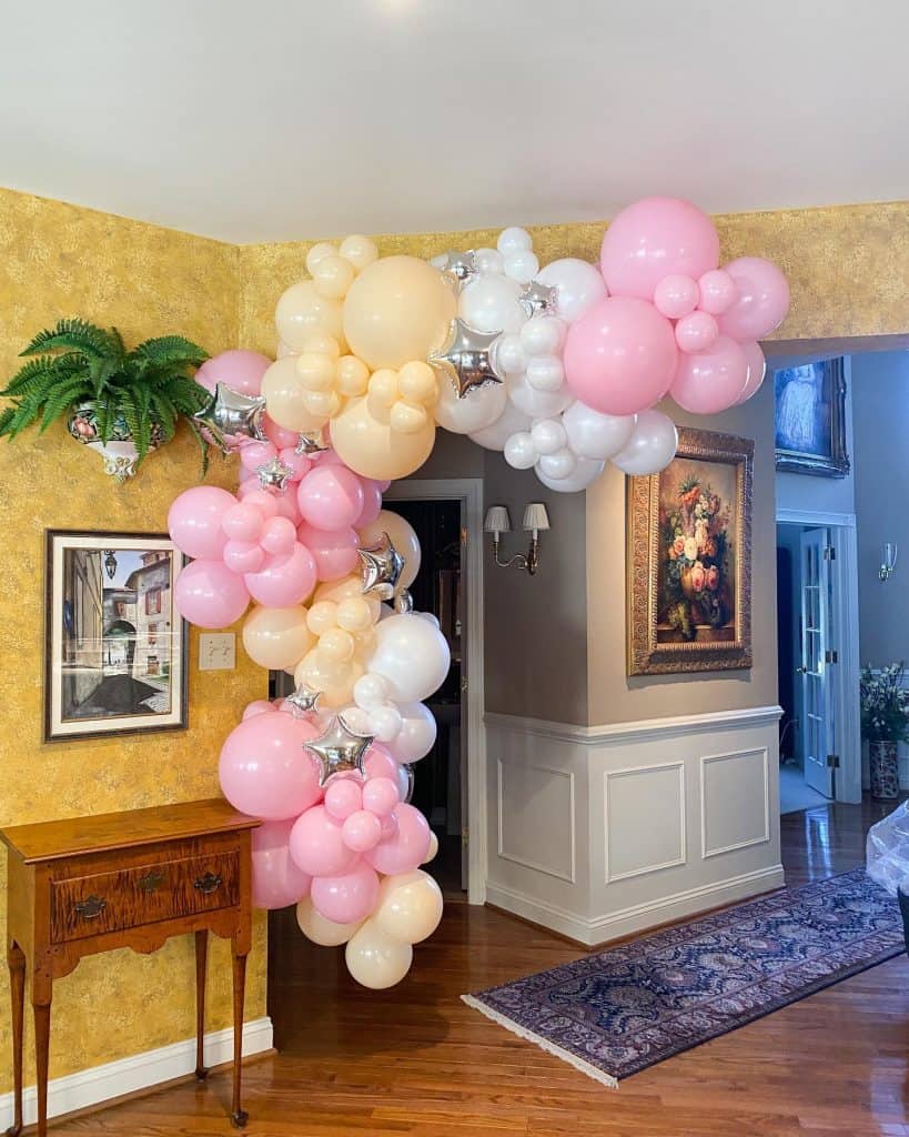 unique_ideas_to_decorate_with_huge_balloons_