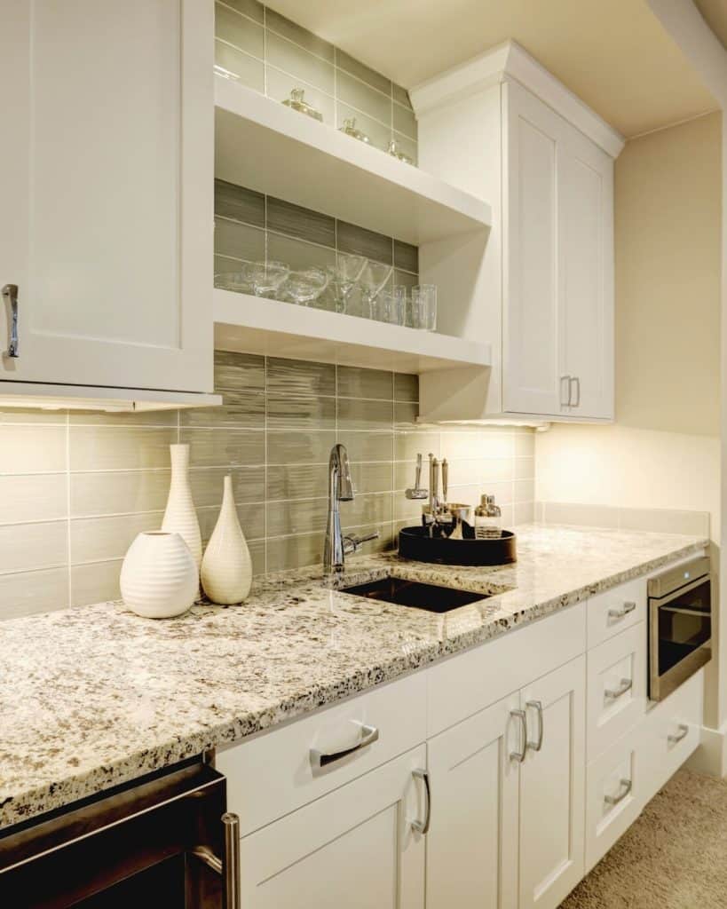 white_glass_tile_backsplash_1