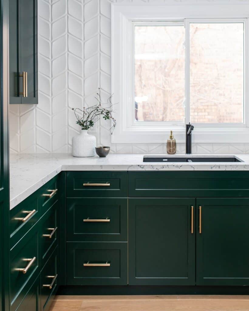 White_Herringbone_Tile_Backsplash_and_Fl_2